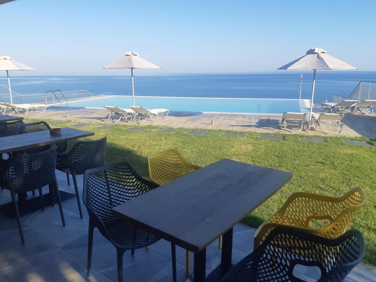 Portela Apartments Kastri Keratokampos Esterno foto